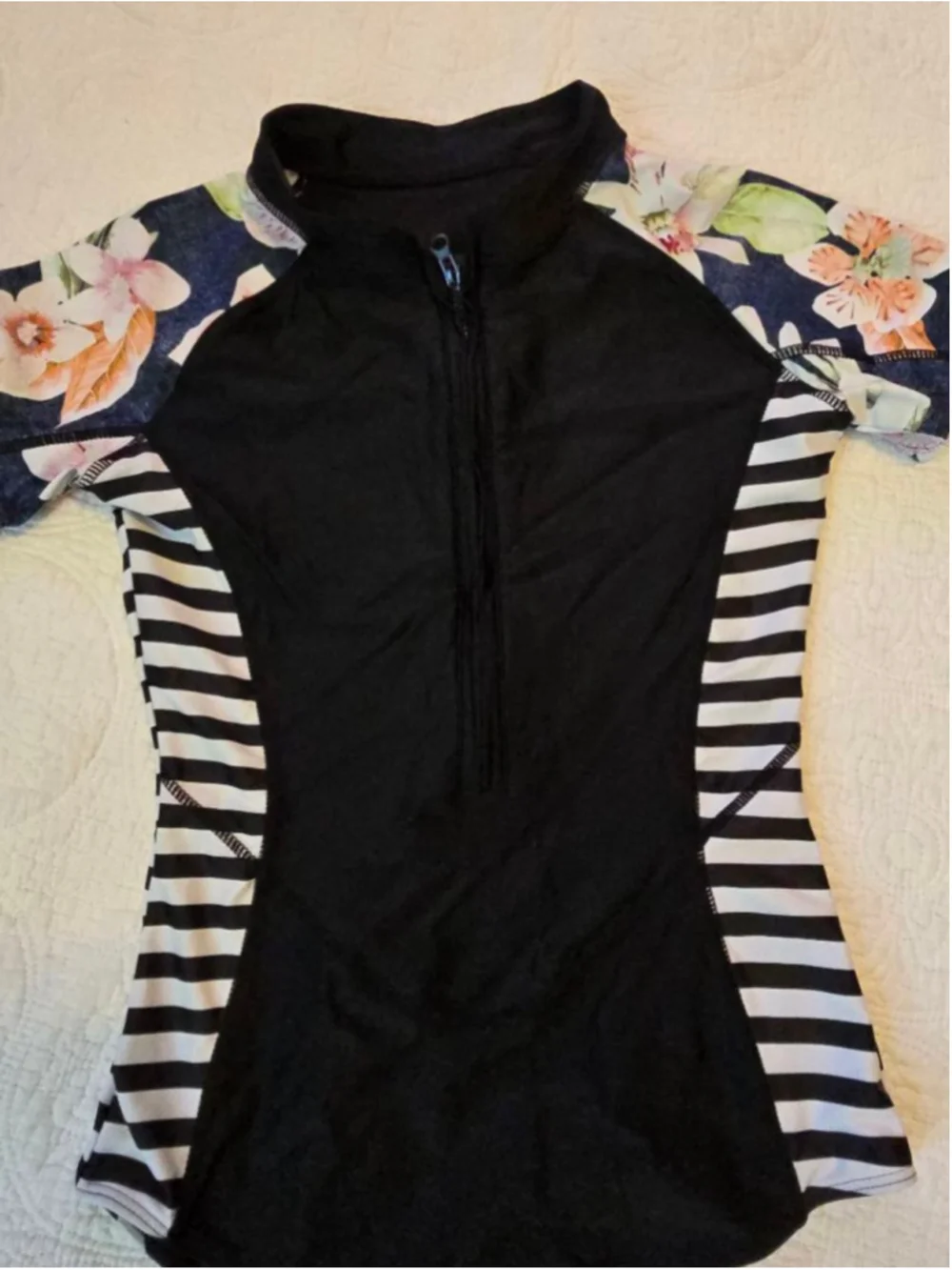 New Women's Black and White Striped Floral One Piece Swimsuit M Zipper Bodysuit